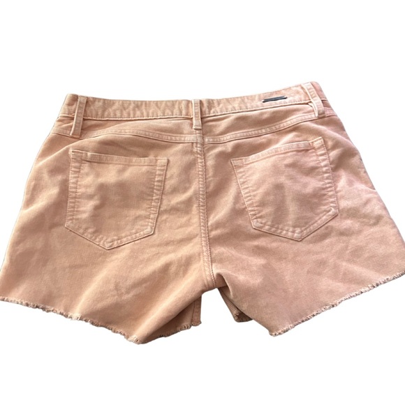 Carve Designs Oahu 4” Corduroy Shorts | Coral | Size 2 - Picture 3 of 5
